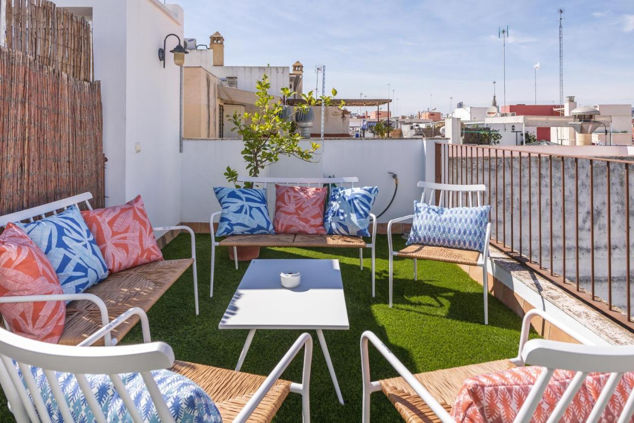 Tentudia Charming Apartments With Private Roof-Top Or Patio In San Bernardo By Ocityzen Sevilla Exterior foto